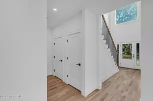 64 Byrnes Ln, Eatontown, NJ 07724 - Photo 5