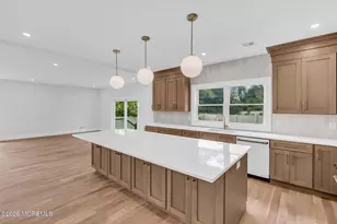 64 Byrnes Ln, Eatontown, NJ 07724 - Photo 9