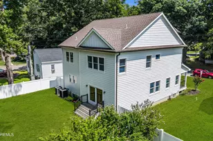 64 Byrnes Ln, Eatontown, NJ 07724 - Photo 67