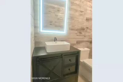 96 White Street #D, Eatontown, NJ 07724 - Photo 7