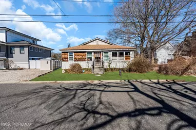 723 Howe Street, Point Pleasant, NJ 08742 - Photo 3