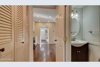 43 Kingsley Way, Freehold, NJ 07728 - Photo 9