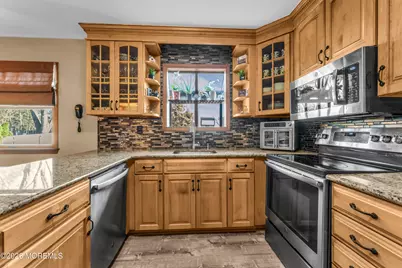 10 Cobblestone Court, Howell Township, NJ 07731 - Photo 15