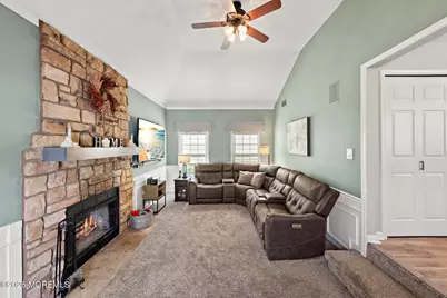 19 Heathwood Avenue, Jackson, NJ 08527 - Photo 9