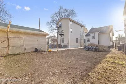 239 S 19th Street, Newark, NJ 07103 - Photo 21