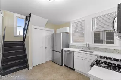 239 S 19th Street, Newark, NJ 07103 - Photo 9