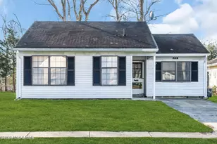 215 Lexington Dr, Little Egg Harbor, NJ 08087 - Photo 1