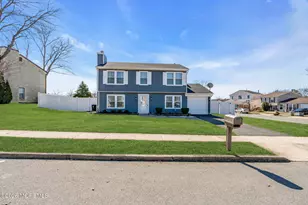 2 Admiral Ct, Barnegat, NJ 08005 - Photo 3
