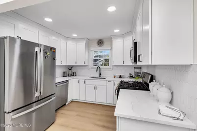 37 Murray Hill Terrace, Marlboro Township, NJ 07746 - Photo 23