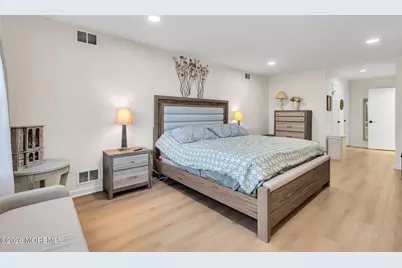 37 Murray Hill Terrace, Marlboro Township, NJ 07746 - Photo 31