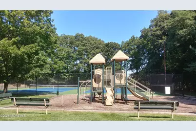 33 Balmoral Court, Matawan, NJ 07747 - Photo 19