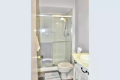 33 Balmoral Court, Matawan, NJ 07747 - Photo 15