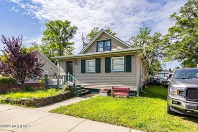 33 Oakwood Place, Keansburg, NJ 07734 - Photo 1