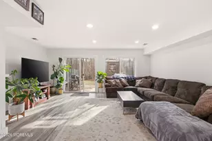 21 Chatham Ct, Brick, NJ 08724 - Photo 7