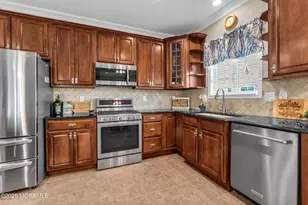 13 Crawford Rd, Manalapan Township, NJ 07726 - Photo 15