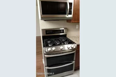 32 Manchester Court #D, Freehold, NJ 07728 - Photo 5