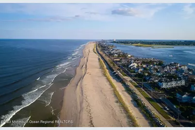 20 Center Avenue #3, Atlantic Highlands, NJ 07716 - Photo 3