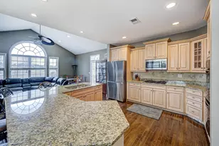 5 W Parsonage Way, Manalapan Township, NJ 07726 - Photo 13