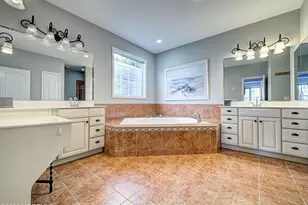 5 W Parsonage Way, Manalapan Township, NJ 07726 - Photo 17