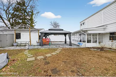 21 Anderson Street, Union Beach, NJ 07735 - Photo 25