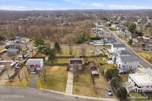 610 Center Ave, Belford, NJ 07718 - Photo 9