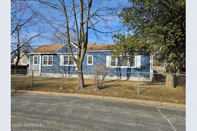 1018 Woodmere Drive, Keyport, NJ 07735 - Photo 1