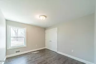 67 S Maplewood Ave, Woodbridge Township, NJ 08832 - Photo 15