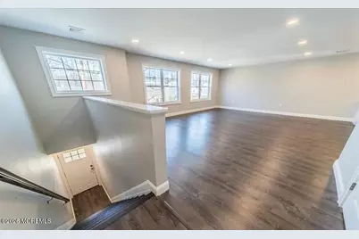 67 S Maplewood Avenue, Woodbridge Township, NJ 08832 - Photo 9