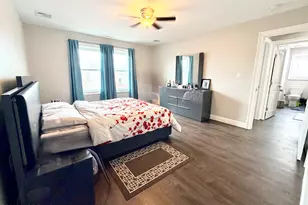 67 S Maplewood Ave, Woodbridge Township, NJ 08832 - Photo 21