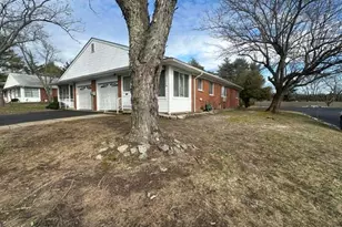 517 B Lilac Ln, Whiting, NJ 08759 - Photo 3