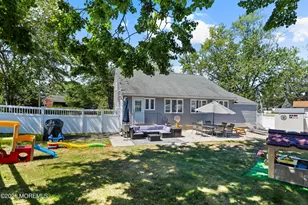 1 Miriam Pl, Hazlet Township, NJ 07730 - Photo 27