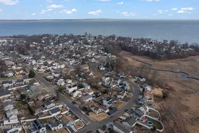 882 Woodmere Drive, Aberdeen Township, NJ 07735 - Photo 25