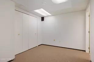 154 Yarmouth Ct, Holmdel, NJ 07733 - Photo 33