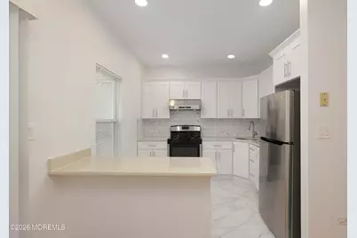 154 Yarmouth Court #52, Holmdel, NJ 07733 - Photo 9