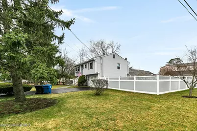 42 York Avenue, Port Monmouth, NJ 07758 - Photo 41