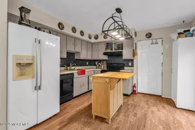 462 Champlain Street, Toms River Township, NJ 08757 - Photo 5