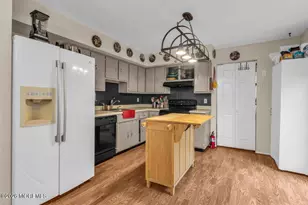 462 Champlain St, Toms River Township, NJ 08757 - Photo 5