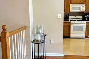 39 Rozalyn Ln, South Amboy, NJ 08879 - Photo 3