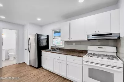 105 Clark Street, Keyport, NJ 07735 - Photo 5