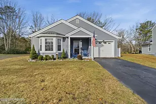 4 Snowbell Ct, Barnegat, NJ 08005 - Photo 1
