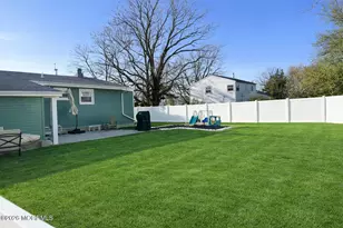 738 Gail Dr, Neptune Township, NJ 07753 - Photo 17