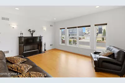 17 Lagoon Drive W, Toms River Township, NJ 08753 - Photo 19