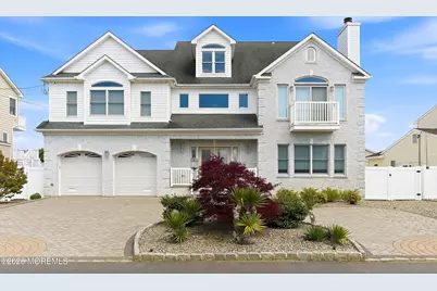 17 Lagoon Drive W, Toms River Township, NJ 08753 - Photo 11