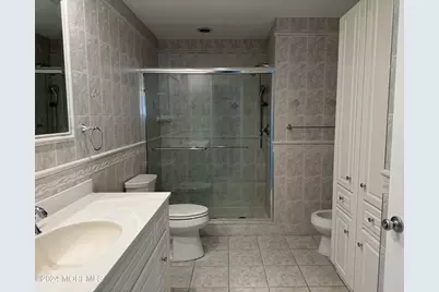 95 Lexington Court, Red Bank, NJ 07701 - Photo 17