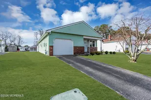 8 Redlands Ct, Toms River Township, NJ 08757 - Photo 3