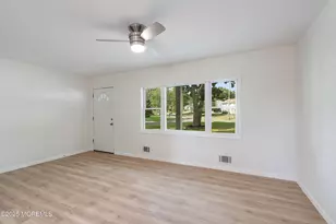 585 Fawn Dr, Toms River Township, NJ 08753 - Photo 7