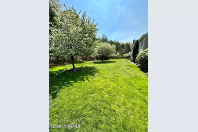 76 Des Moines Court, Tinton Falls, NJ 07712 - Photo 19