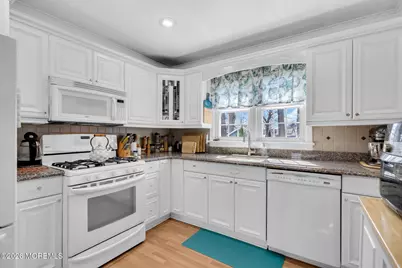 965 Gloucester Avenue, Brick, NJ 08723 - Photo 9