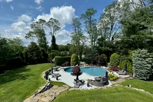 25 Muncy Dr, West Long Branch, NJ 07764 - Photo 7