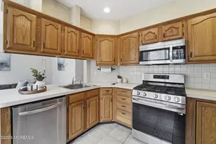 2077 Benjamin Cir, Wall Township, NJ 07719 - Photo 31